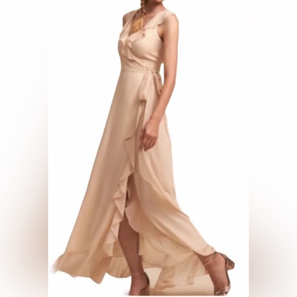 Ptp 18”Elegant Cream Maxi DressBHLDN Donna Morgan Julliard Dress size MSRP: $200